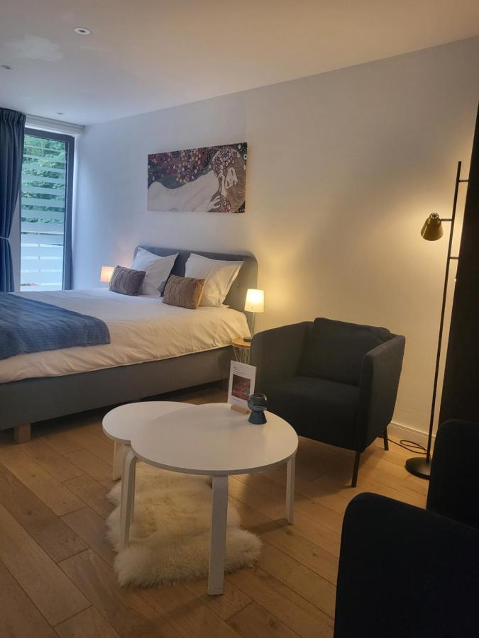 מונס Table Et Chambre Particuliere מראה חיצוני תמונה